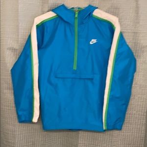 1/2 zip Girls Medium packable windbreaker